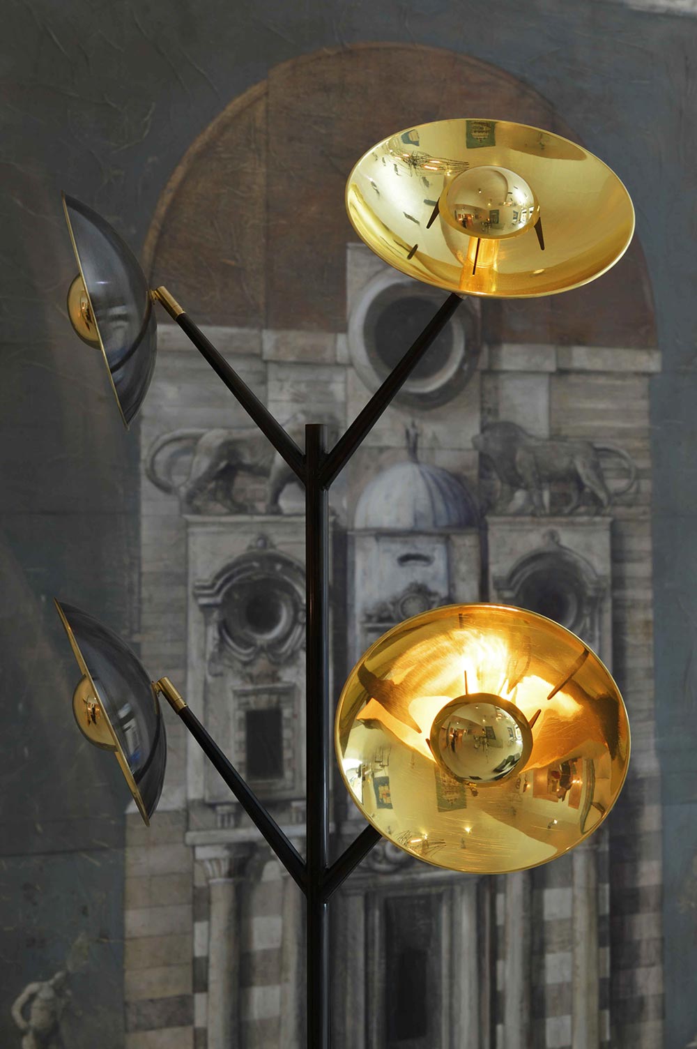 Orus Floor lamp with 4 adjustable brass reflectors by Mattia Frignani