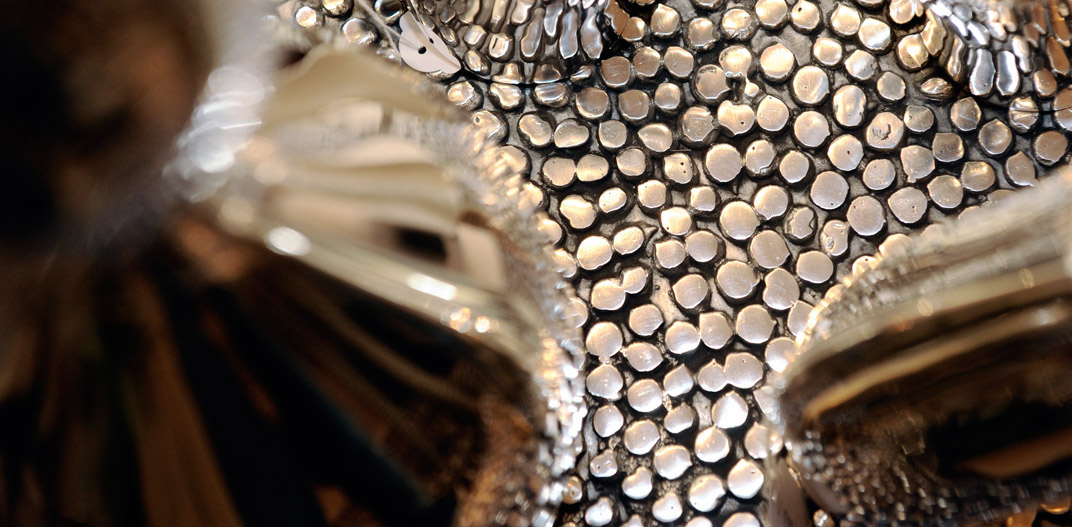 Aluminium surface for interior design