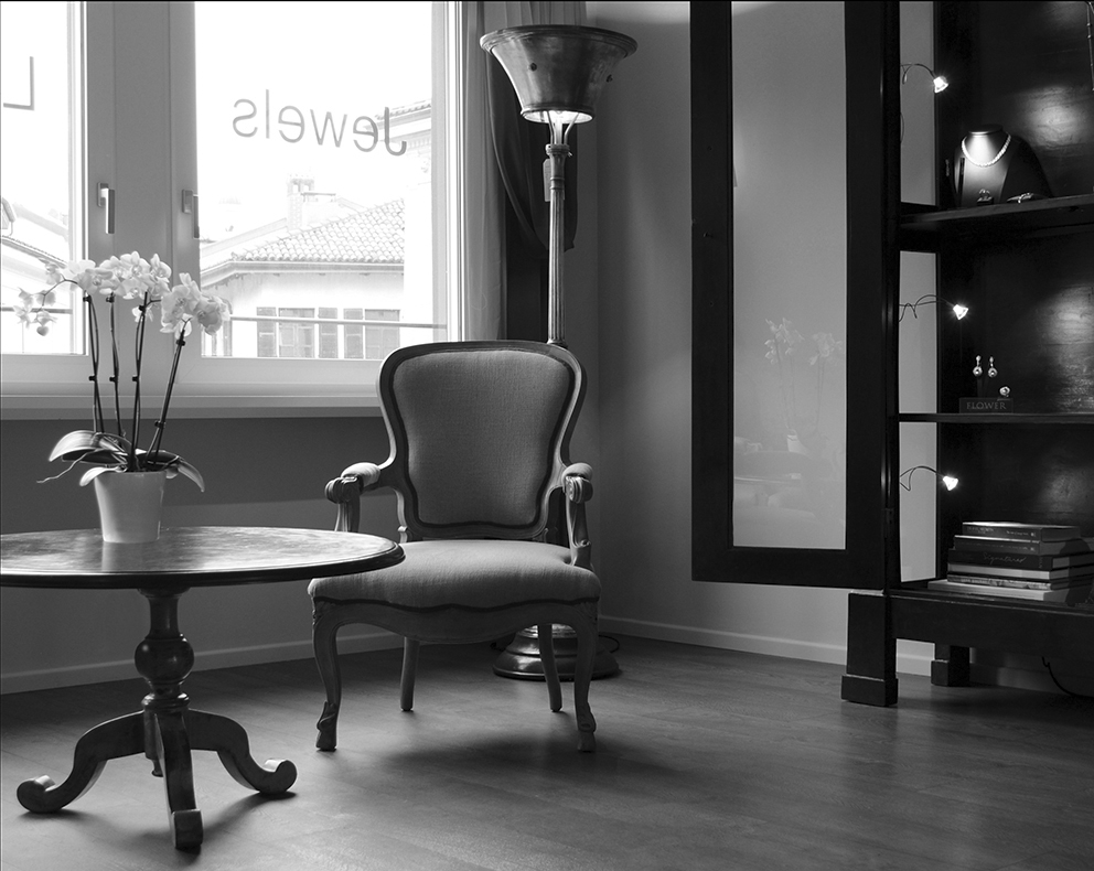 IJD Jewelry Showroom interior decoration by Mattia Frignani artist, Lugano